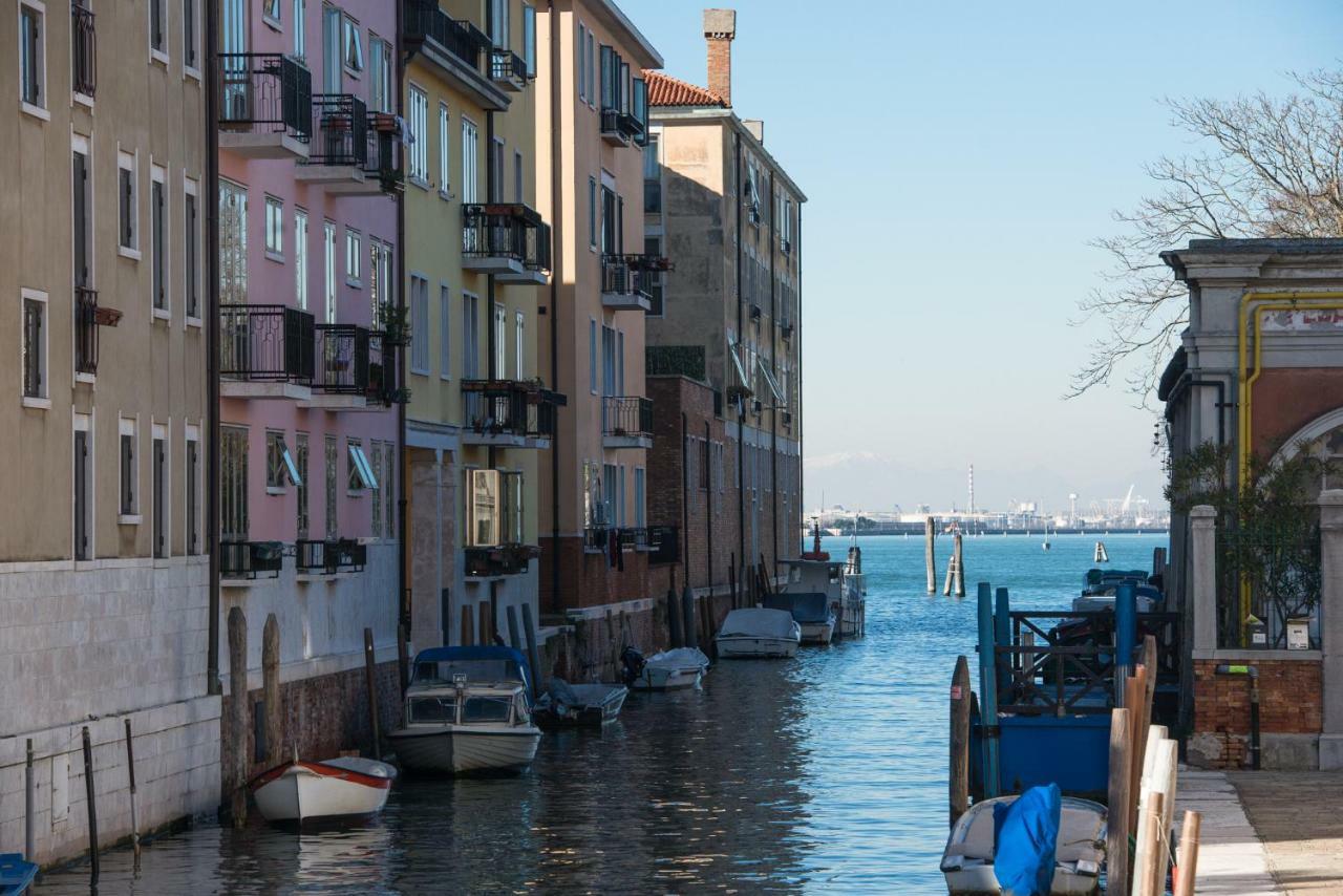 Apartment Art Painting With Canal View Venedig